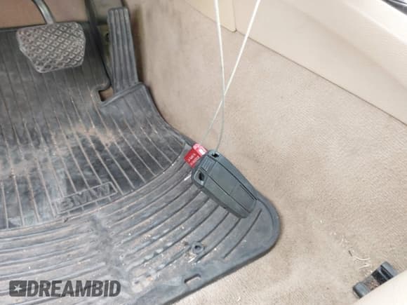 ✅ 2007 BMW 3 Series 328i • VIN: WBAVA33567KX83770 • Lot: 41526173. Wystawiony na IAAI z przebiegiem 117 995 mil. Bezpłatny archiwum sprzedaży aukcyjnych z USA i szczegółowy raport historii pojazdu na DreamBid. Zdjęcie 11.