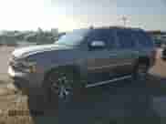 2013 Chevrolet Tahoe LTZ z VIN 1GNSKCE05DR284635, wystawiony jako Copart lot #64638575 z przebiegiem 162 319 mil mil oraz Czysty tytuł • Clean title. Historia ofert i sprzedaży dostępna na DreamBid. Obrazek 1.