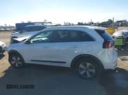 ✅ 2019 Kia Niro LX • VIN: KNDCB3LC8K5240398 • Lot: 43353975. Wystawiony na IAAI z przebiegiem 84 251 mil. Bezpłatny archiwum sprzedaży aukcyjnych z USA i szczegółowy raport historii pojazdu na DreamBid. Zdjęcie 15.