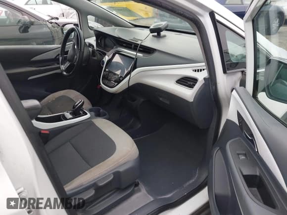 ✅ 2020 Chevrolet Bolt EV LT • VIN: 1G1FY6S04L4145342 • Lot: 43728027. Wystawiony na IAAI z przebiegiem 205 974 mil. Bezpłatny archiwum sprzedaży aukcyjnych z USA i szczegółowy raport historii pojazdu na DreamBid. Zdjęcie 5.