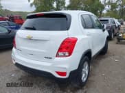 ✅ 2022 Chevrolet Trax LS • VIN: KL7CJNSM1NB548699 • Lot: 43390220. Listed on IAAI with 25,464 mi. Free auction sales archive from the USA and detailed vehicle history report at DreamBid. Image 4.