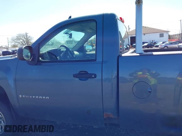 ✅ 2007 Chevrolet Silverado 1500 Work Truck • VIN: 1GCEC14C97E565979 • Лот: 42135328. Опубликован ранее на IAAI с пробегом 94 749 миль. Бесплатный доступ к архиву аукционных продаж из США и подробный отчёт об истории автомобиля на DreamBid. Изображение 14.