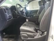 ✅ 2019 Chevrolet Silverado 1500 Work Truck • VIN: 2GCVKNEC5K1177148 • Lot: 81891795. Wystawiony na Copart z przebiegiem 65 523 mil. Bezpłatny archiwum sprzedaży aukcyjnych z USA i szczegółowy raport historii pojazdu na DreamBid. Zdjęcie 7.