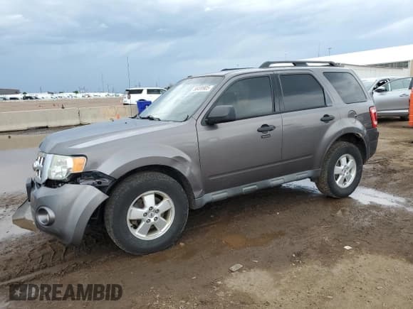 ✅ 2012 Ford Escape XLT • VIN: 1FMCU9DG6CKB43438 • Lot: 58499905. Wystawiony na Copart z przebiegiem 179 911 mil. Bezpłatny archiwum sprzedaży aukcyjnych z USA i szczegółowy raport historii pojazdu na DreamBid. Zdjęcie 1.