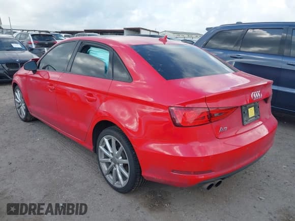 ✅ 2016 Audi A3 Premium • VIN: WAUA7GFF5G1007872 • Lot: 42725501. Wystawiony na IAAI z przebiegiem 124 550 mil. Bezpłatny archiwum sprzedaży aukcyjnych z USA i szczegółowy raport historii pojazdu na DreamBid. Zdjęcie 3.
