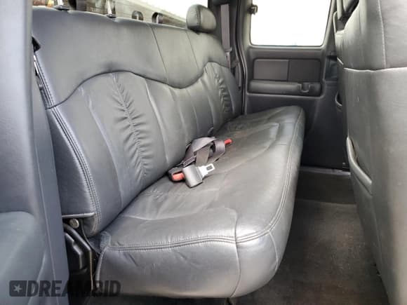 ✅ 2001 Chevrolet Silverado 2500HD LS • VIN: 1GCHK29U71E258941 • Лот: 56692395. Опубликован ранее на Copart с пробегом 189 133 миль. Бесплатный доступ к архиву аукционных продаж из США и подробный отчёт об истории автомобиля на DreamBid. Изображение 10.