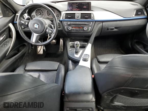 ✅ 2015 BMW 3 Series 335i • VIN: WBA3A9G51FNS66717 • Lot: 51634895. Wystawiony na Copart z przebiegiem 143 472 mil. Bezpłatny archiwum sprzedaży aukcyjnych z USA i szczegółowy raport historii pojazdu na DreamBid. Zdjęcie 8.