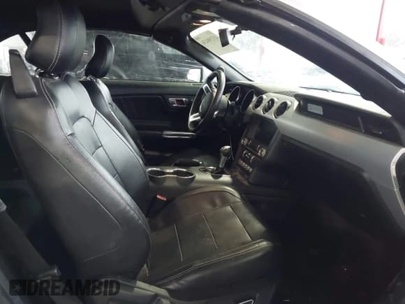 ✅ 2017 Ford Mustang EcoBoost Premium • VIN: 1FATP8UH3H5287216 • Лот: 43290436. Опубликован ранее на IAAI с пробегом 122 263 миль. Бесплатный доступ к архиву аукционных продаж из США и подробный отчёт об истории автомобиля на DreamBid. Изображение 5.