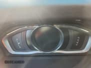 ✅ 2016 Volvo V60 T5 • VIN: YV4612HK0G1014183 • Лот: 91022835. Опубликован ранее на Copart с пробегом Не указан. Бесплатный доступ к архиву аукционных продаж из США и подробный отчёт об истории автомобиля на DreamBid. Изображение 9.