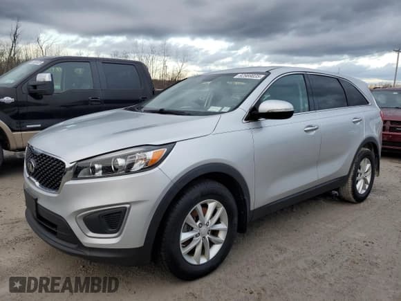 ✅ 2017 Kia Sorento LX • VIN: 5XYPG4A39HG250482 • Лот: 92989035. Опубликован ранее на Copart с пробегом 45 507 миль. Бесплатный доступ к архиву аукционных продаж из США и подробный отчёт об истории автомобиля на DreamBid. Изображение 1.