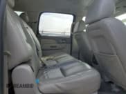 ✅ 2009 Chevrolet Suburban 1LT • VIN: 1GNFK26349R280071 • Lot: 74258504. Wystawiony na Copart z przebiegiem 166 122 mil. Bezpłatny archiwum sprzedaży aukcyjnych z USA i szczegółowy raport historii pojazdu na DreamBid. Zdjęcie 11.