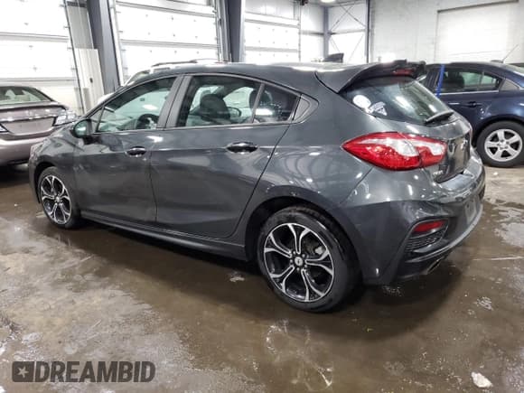 ✅ 2019 Chevrolet Cruze LT • VIN: 3G1BE6SM1KS583289 • Lot: 53042243. Listed on Copart with 53,236 mi. Free auction sales archive from the USA and detailed vehicle history report at DreamBid. Image 2.