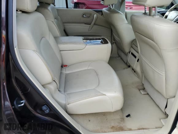 ✅ 2015 Infiniti QX80 • VIN: JN8AZ2NEXF9080166 • Лот: 85155385. Опубликован ранее на Copart с пробегом 173 310 миль. Бесплатный доступ к архиву аукционных продаж из США и подробный отчёт об истории автомобиля на DreamBid. Изображение 11.