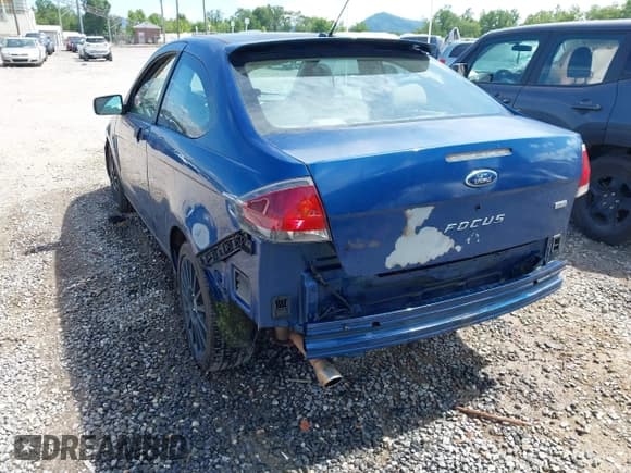 ✅ 2009 Ford Focus SES • VIN: 1FAHP33N09W156465 • Lot: 42638597. Listed on IAAI with 228,046 mi. Free auction sales archive from the USA and detailed vehicle history report at DreamBid. Image 3.