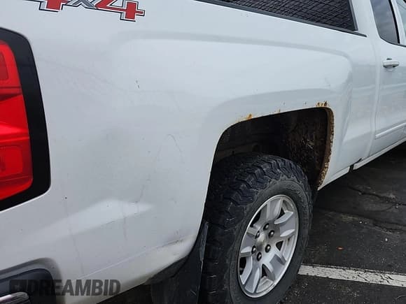 ✅ 2016 Chevrolet Silverado 1500 LT • VIN: 1GCVKREH4GZ346660 • Лот: 42197452. Опубликован ранее на IAAI с пробегом 127 410 миль. Бесплатный доступ к архиву аукционных продаж из США и подробный отчёт об истории автомобиля на DreamBid. Изображение 1.