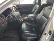 ✅ 2010 Lexus LS 460 L • VIN: JTHGL5EF0A5038105 • Лот: 84267205. Опубликован ранее на Copart с пробегом 96 919 миль. Бесплатный доступ к архиву аукционных продаж из США и подробный отчёт об истории автомобиля на DreamBid. Изображение 7.