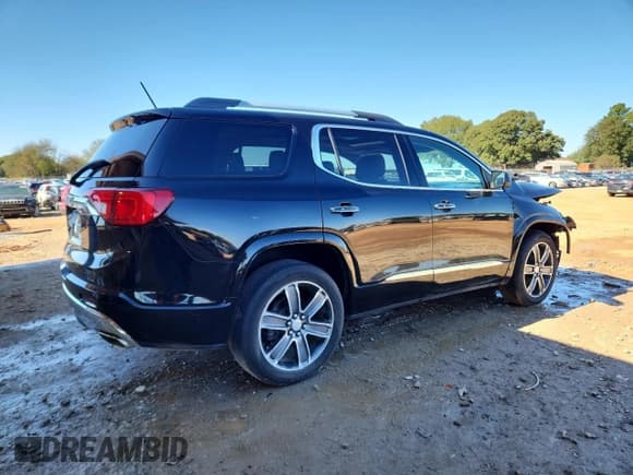 ✅ 2019 GMC Acadia Denali • VIN: 1GKKNPLS1KZ164862 • Лот: 90797485. Опубликован ранее на Copart с пробегом 61 398 миль. Бесплатный доступ к архиву аукционных продаж из США и подробный отчёт об истории автомобиля на DreamBid. Изображение 3.