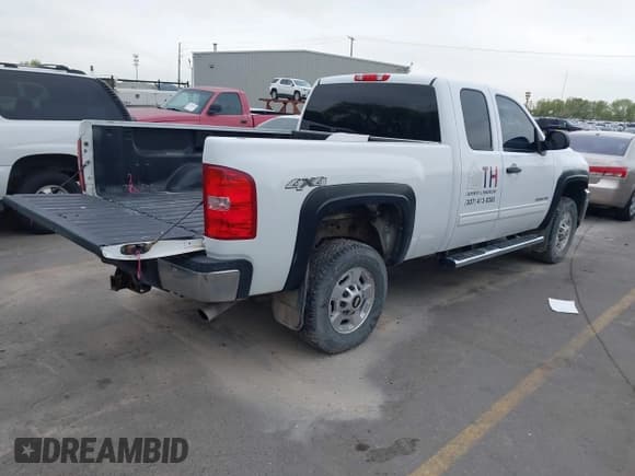 ✅ 2012 Chevrolet Silverado 2500HD LT • VIN: 1GC2KXCG4CZ262558 • Lot: 42052159. Wystawiony na IAAI z przebiegiem Nie podano. Bezpłatny archiwum sprzedaży aukcyjnych z USA i szczegółowy raport historii pojazdu na DreamBid. Zdjęcie 4.