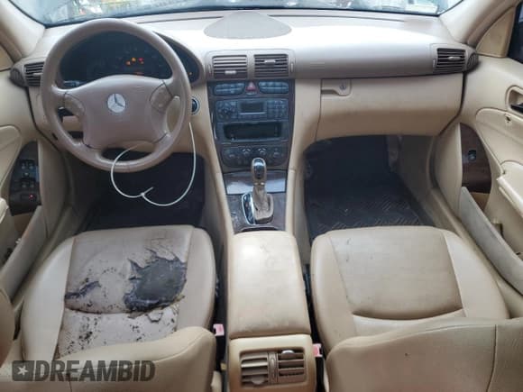 ✅ 2003 Mercedes-Benz C 240 • VIN: WDBRF61JX3F423877 • Lot: 69543235. Listed on Copart with 171,614 mi. Free auction sales archive from the USA and detailed vehicle history report at DreamBid. Image 8.