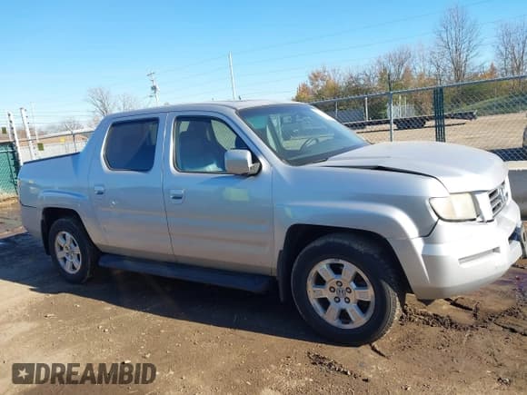 ✅ 2008 Honda Ridgeline RTL • VIN: 2HJYK16548H542873 • Lot: 43700779. Listed on IAAI with 143,186 mi. Free auction sales archive from the USA and detailed vehicle history report at DreamBid. Image 13.