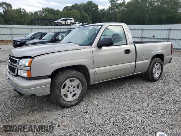 2007 Chevrolet Silverado 1500 Work Truck with VIN 1GCEC14V07Z201878, listed as a Copart auction lot 70529645 with 193,131 mi miles and Salvage title. Bid and sale history available at DreamBid. Image 1.