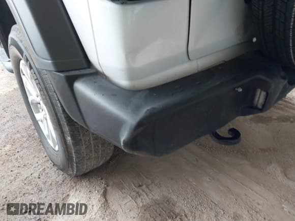 ✅ 2023 Jeep Wrangler Sport S • VIN: 1C4HJXDG8PW620005 • Lot: 42117455. Wystawiony na IAAI z przebiegiem 25 725 mil. Bezpłatny archiwum sprzedaży aukcyjnych z USA i szczegółowy raport historii pojazdu na DreamBid. Zdjęcie 18.