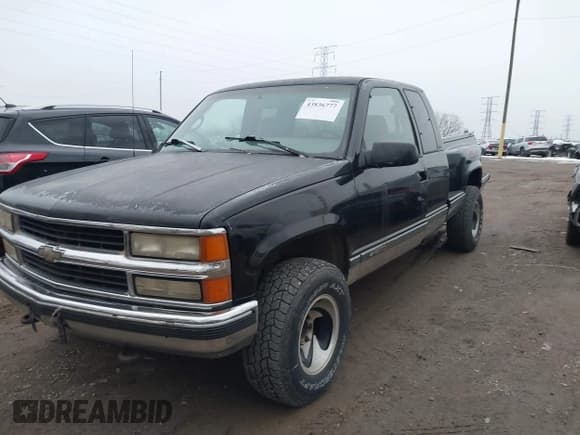✅ 1996 Chevrolet Silverado 1500 • VIN: 2GCEK19R7T1212698 • Лот: 43836777. Опубликован ранее на IAAI с пробегом 317 456 миль. Бесплатный доступ к архиву аукционных продаж из США и подробный отчёт об истории автомобиля на DreamBid. Изображение 2.