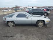 ✅ 1982 Porsche 928 • VIN: WP0JA0924CS821911 • Lot: 43711051. Wystawiony na IAAI z przebiegiem 114 079 mil. Bezpłatny archiwum sprzedaży aukcyjnych z USA i szczegółowy raport historii pojazdu na DreamBid. Zdjęcie 13.