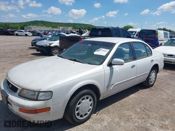 ✅ 1996 Nissan Maxima GXE • VIN: JN1CA21D6TT183479 • Лот: 42374066. Опубликован ранее на IAAI с пробегом 194 346 миль. Бесплатный доступ к архиву аукционных продаж из США и подробный отчёт об истории автомобиля на DreamBid. Изображение 2.