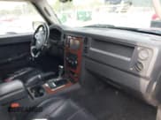 ✅ 2008 Jeep Commander Limited • VIN: 1J8HG58NX8C175659 • Lot: 43077922. Listed on IAAI with 194,601 mi. Free auction sales archive from the USA and detailed vehicle history report at DreamBid. Image 5.