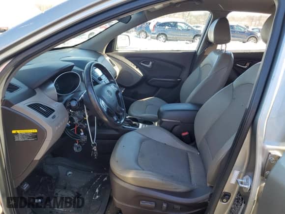 2015 Hyundai Tucson SE with VIN KM8JUCAG9FU103968, listed as a Copart auction lot 42708854 with 146,452 mi miles and . Bid and sale history available at DreamBid. Image 7.