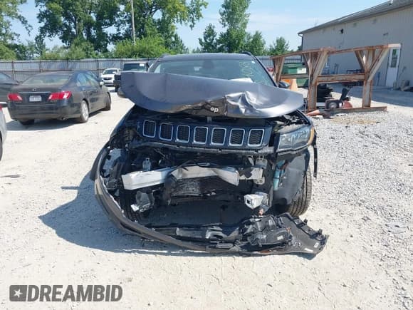 ✅ 2021 Jeep Compass Altitude • VIN: 3C4NJDBBXMT584084 • Lot: 42922865. Listed on IAAI with 77,068 mi. Free auction sales archive from the USA and detailed vehicle history report at DreamBid. Image 12.