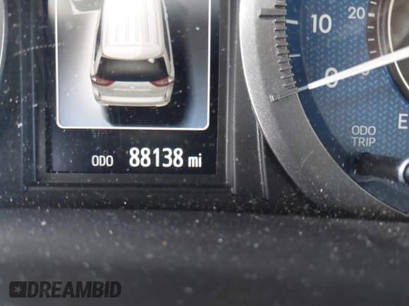 ✅ 2020 Toyota Sienna XLE • VIN: 5TDYZ3DC5LS037710 • Lot: 43094572. Listed on IAAI with 88,138 mi. Free auction sales archive from the USA and detailed vehicle history report at DreamBid. Image 17.