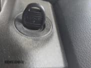 ✅ 2009 Dodge 1500 SLT • VIN: 1D3HV13T09S792739 • Lot: 41694753. Wystawiony na IAAI z przebiegiem 294 232 mil. Bezpłatny archiwum sprzedaży aukcyjnych z USA i szczegółowy raport historii pojazdu na DreamBid. Zdjęcie 11.