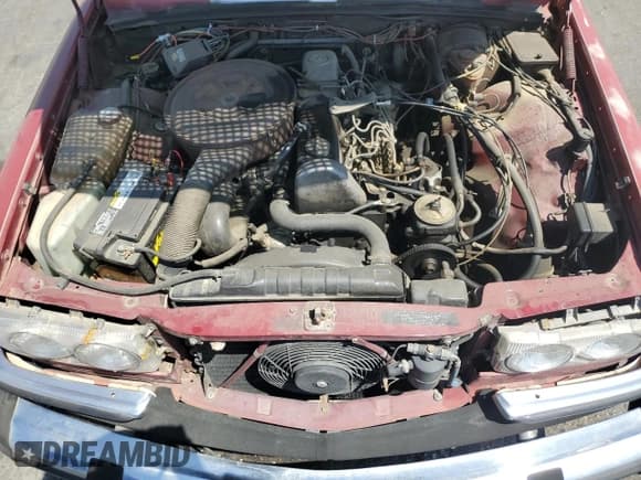 ✅ 1979 Mercedes-Benz C • VIN: 11612012010939 • Лот: 69963374. Опубликован ранее на Copart с пробегом 179 829 миль. Бесплатный доступ к архиву аукционных продаж из США и подробный отчёт об истории автомобиля на DreamBid. Изображение 11.