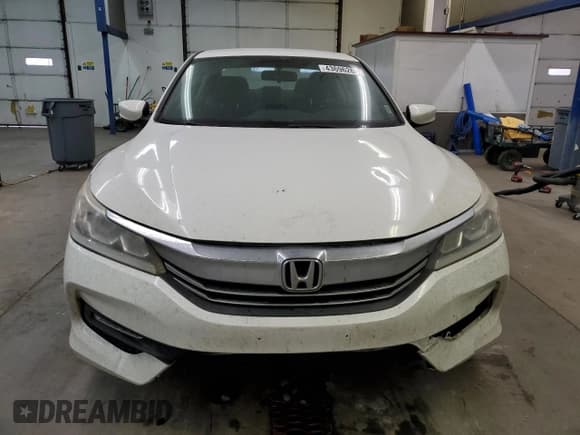 ✅ 2017 Honda Accord Sport • VIN: 1HGCR2F55HA288879 • Лот: 43696265. Опубликован ранее на Copart с пробегом 73 221 миль. Бесплатный доступ к архиву аукционных продаж из США и подробный отчёт об истории автомобиля на DreamBid. Изображение 5.