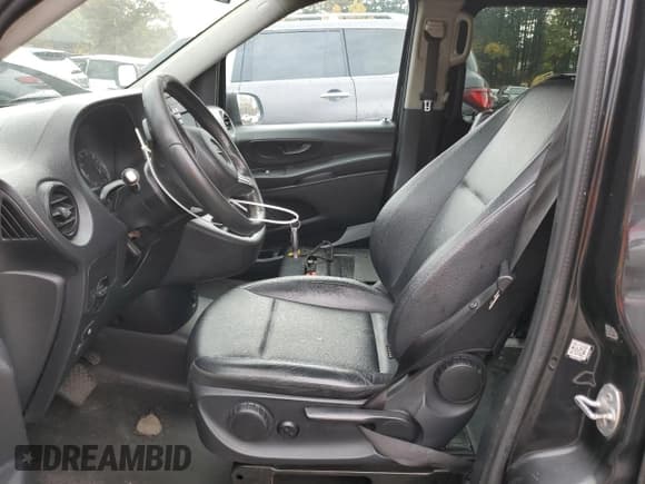✅ 2018 Mercedes-Benz Metris Passenger • VIN: WD4PG2EE7J3393947 • Lot: 87001285. Listed on Copart with 157,740 mi. Free auction sales archive from the USA and detailed vehicle history report at DreamBid. Image 7.