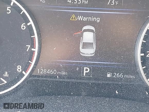 ✅ 2017 Nissan Maxima SR • VIN: 1N4AA6AP1HC387058 • Lot: 42112287. Listed on IAAI with 128,460 mi. Free auction sales archive from the USA and detailed vehicle history report at DreamBid. Image 15.