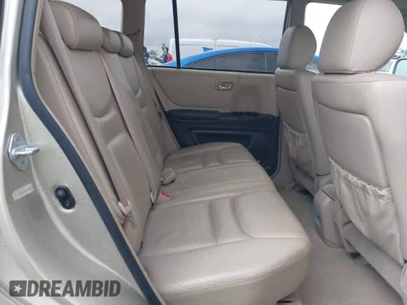 2001 Toyota Highlander z VIN JTEGF21A010014509, wystawiony jako IAAI lot #41512700 z przebiegiem 165 065 mil mil oraz . Historia ofert i sprzedaży dostępna na DreamBid. Obrazek 8.