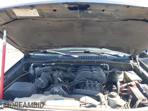 ✅ 2007 Mercury Mountaineer • VIN: 4M2EU47E67UJ19946 • Lot: 39550924. Listed on IAAI with 176,184 mi. Free auction sales archive from the USA and detailed vehicle history report at DreamBid. Image 10.