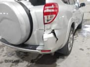 ✅ 2011 Toyota RAV4 Sport • VIN: 2T3RF4DV6BW155279 • Lot: 43925255. Wystawiony na IAAI z przebiegiem 288 640 mil. Bezpłatny archiwum sprzedaży aukcyjnych z USA i szczegółowy raport historii pojazdu na DreamBid. Zdjęcie 6.