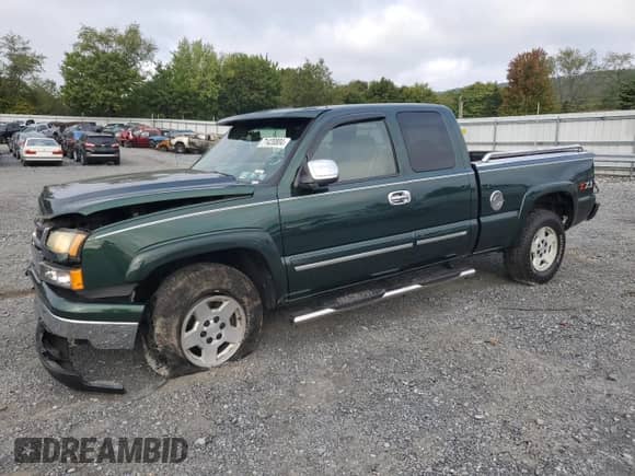 ✅ 2006 Chevrolet Silverado 1500 LS • VIN: 2GCEK19B561266573 • Lot: 71420804. Wystawiony na Copart z przebiegiem 153 471 mil mil. Skorzystaj z bezpłatnego archiwum sprzedaży aukcyjnych z USA i zobacz szczegółowy raport historii pojazdu na DreamBid. Zdjęcie 1.