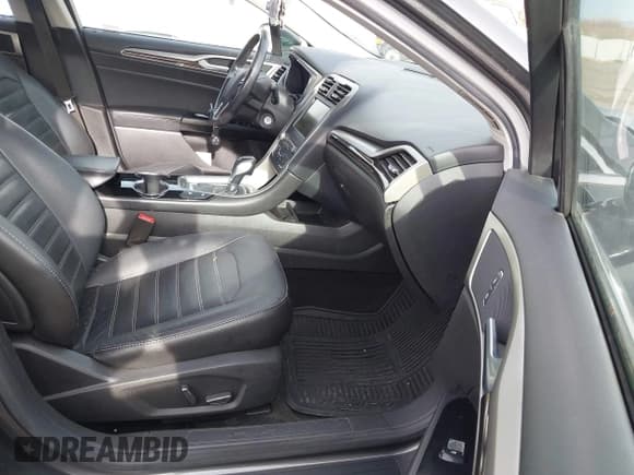 ✅ 2016 Ford Fusion SE Hybrid • VIN: 3FA6P0LUXGR145910 • Лот: 43831965. Опубликован ранее на IAAI с пробегом 89 235 миль. Бесплатный доступ к архиву аукционных продаж из США и подробный отчёт об истории автомобиля на DreamBid. Изображение 5.