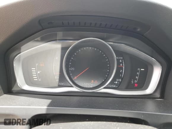 ✅ 2018 Volvo V60 Dynamic • VIN: YV140MSL8J2408150 • Lot: 62945014. Wystawiony na Copart z przebiegiem 78 994 mil. Bezpłatny archiwum sprzedaży aukcyjnych z USA i szczegółowy raport historii pojazdu na DreamBid. Zdjęcie 9.