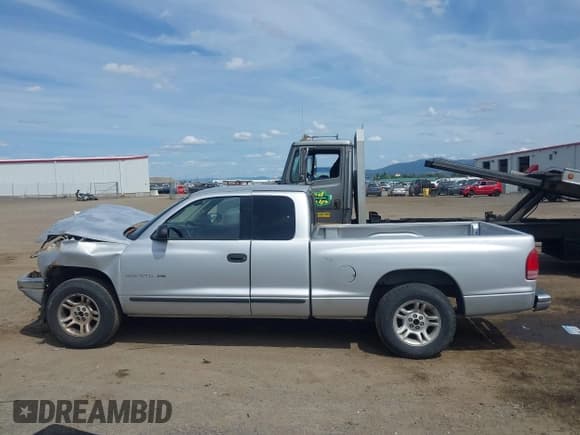 ✅ 2001 Dodge Dakota • VIN: 1B7GL22X41S271287 • Lot: 42608725. Listed on IAAI with 55,281 mi. Free auction sales archive from the USA and detailed vehicle history report at DreamBid. Image 15.