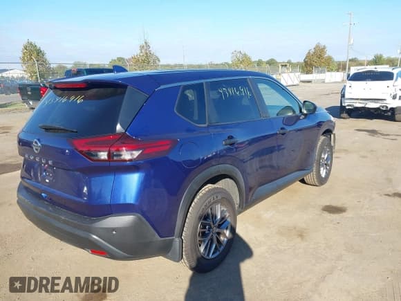 ✅ 2021 Nissan Rogue S • VIN: JN8AT3AA9MW015625 • Lot: 43416916. Wystawiony na IAAI z przebiegiem 93 574 mil. Bezpłatny archiwum sprzedaży aukcyjnych z USA i szczegółowy raport historii pojazdu na DreamBid. Zdjęcie 4.