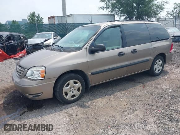 ✅ 2005 Ford Freestar SE • VIN: 2FMZA51685BA17733 • Лот: 42937064. Опубликован ранее на IAAI с пробегом 226 255 миль. Бесплатный доступ к архиву аукционных продаж из США и подробный отчёт об истории автомобиля на DreamBid. Изображение 19.