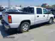 ✅ 2006 GMC Sierra 1500 SLE1 • VIN: 2GTEC13T761142433 • Lot: 42803735. Listed on IAAI with 205,142 mi. Free auction sales archive from the USA and detailed vehicle history report at DreamBid. Image 4.