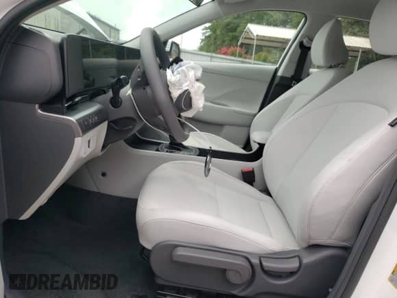 2025 Hyundai Kona SE with VIN KM8HA3AB5SU234479, listed as a Copart auction lot 67273115 with 2,546 mi miles and Salvage title. Bid and sale history available at DreamBid. Image 7.