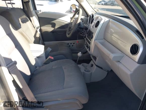 ✅ 2009 Chrysler PT Cruiser Touring • VIN: 3A8FY58919T566759 • Lot: 43721871. Listed on IAAI with 143,387 mi. Free auction sales archive from the USA and detailed vehicle history report at DreamBid. Image 5.